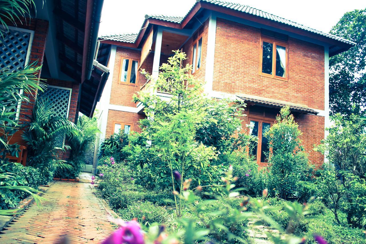 Sam Ong Lang Homestay Дуонг-Донг Экстерьер фото